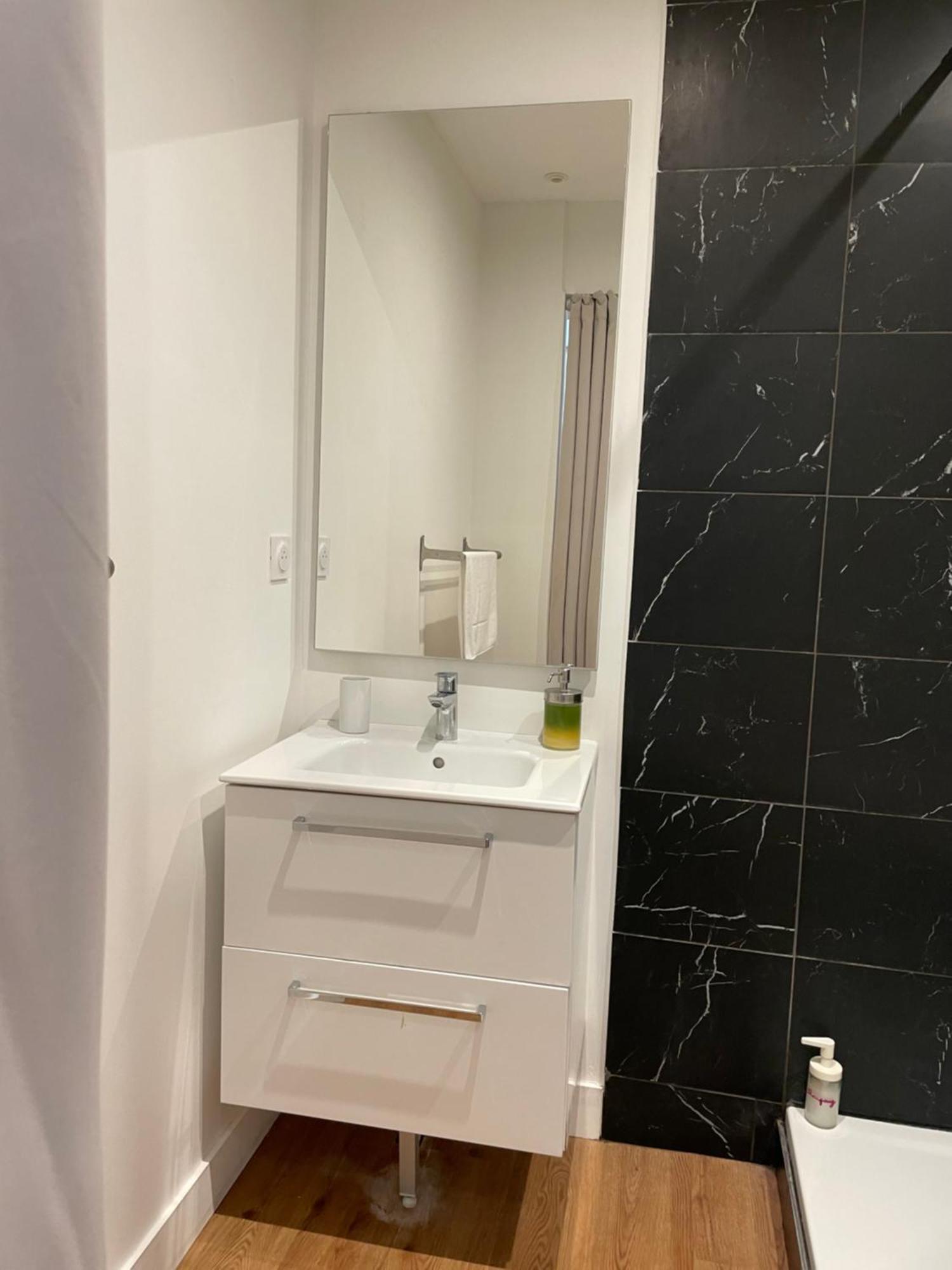 Hebergement Ornano Bordeaux Exteriör bild