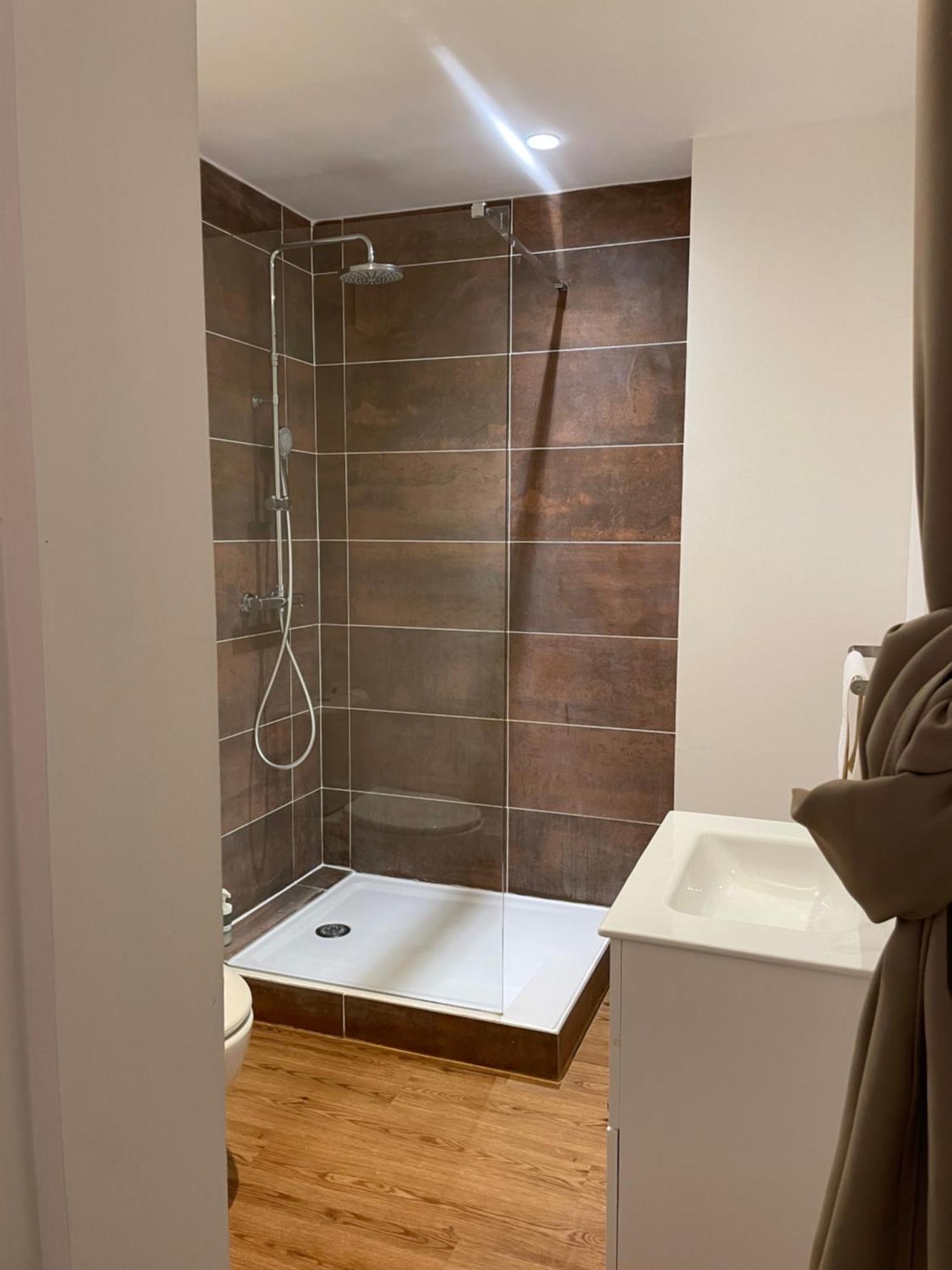 Hebergement Ornano Bordeaux Exteriör bild