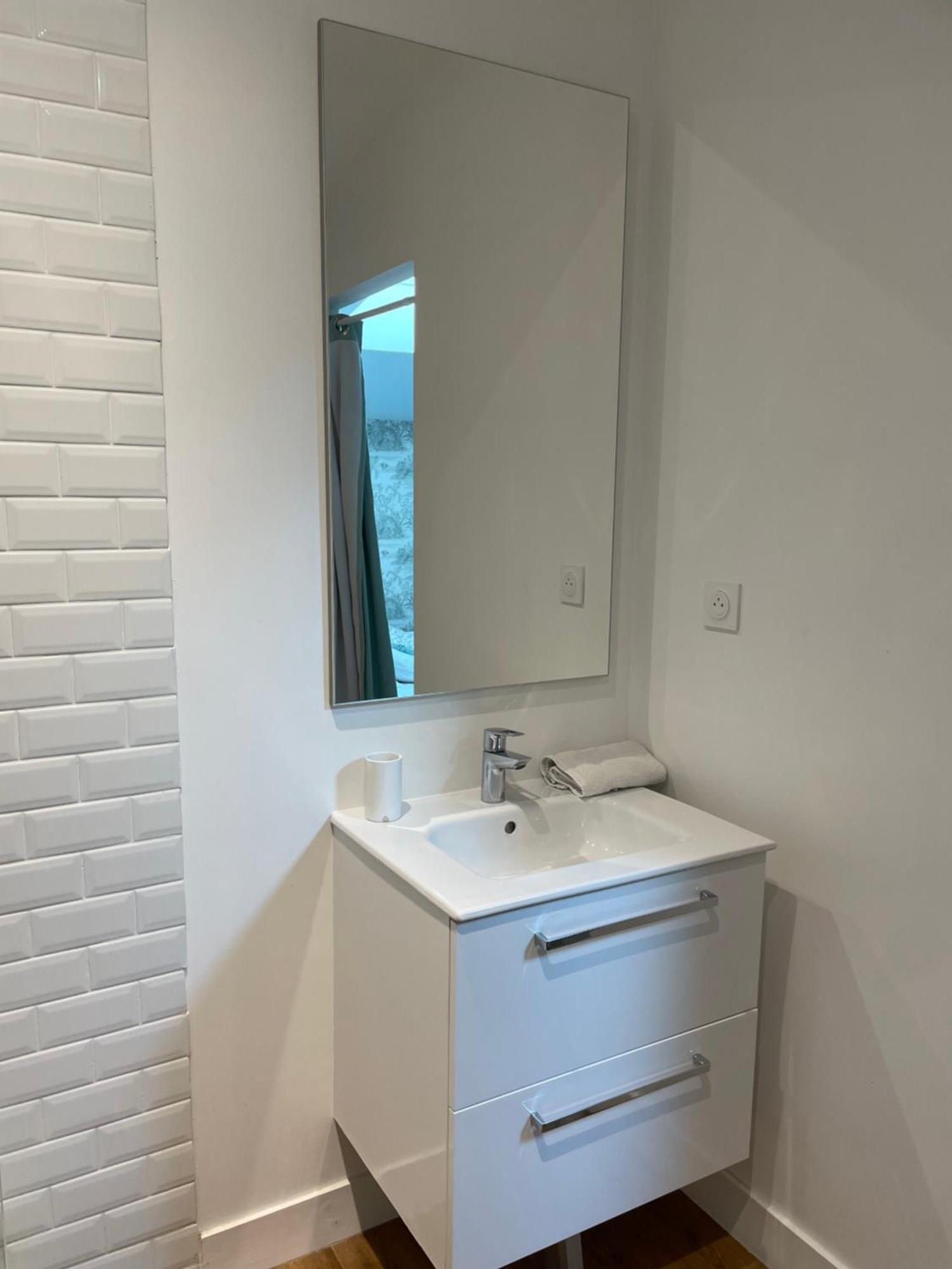 Hebergement Ornano Bordeaux Exteriör bild